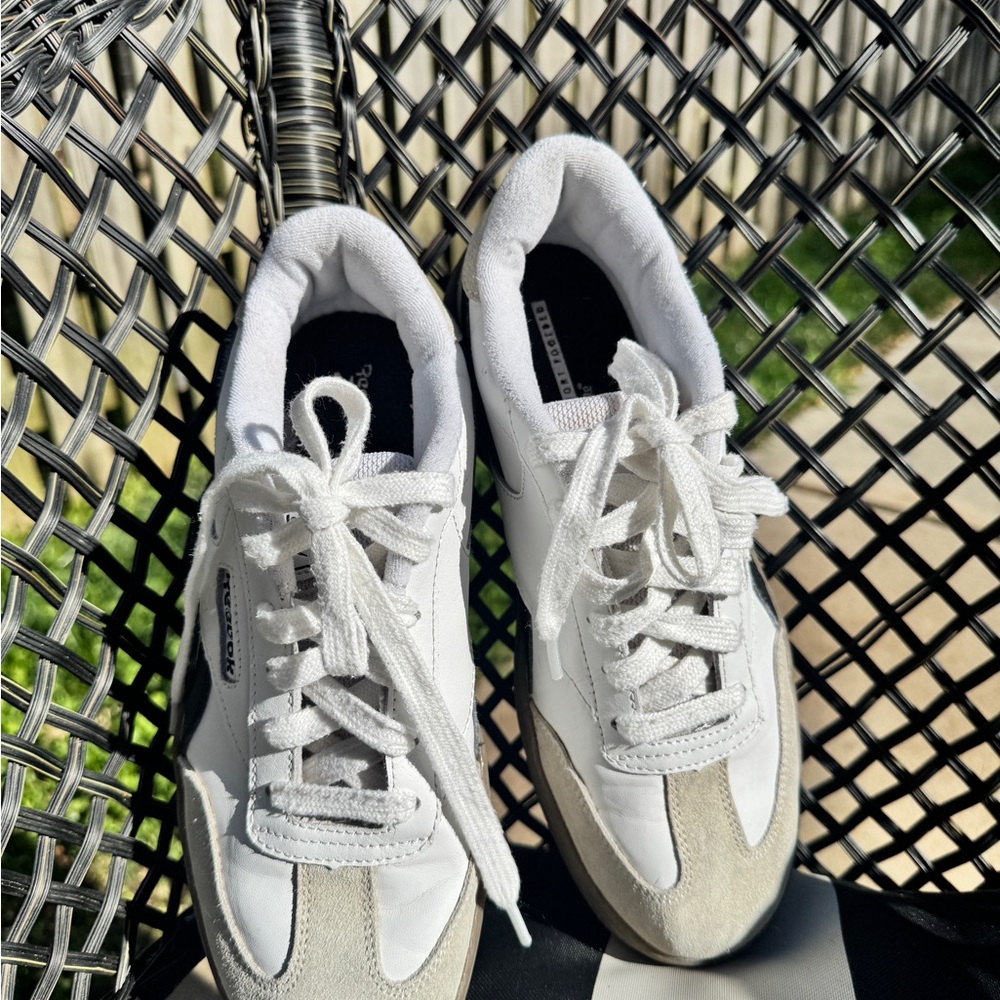 Reebok White and Black Sneakers